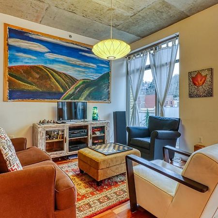 Отель Oak Street Lofts Худ-Ривер Экстерьер фото